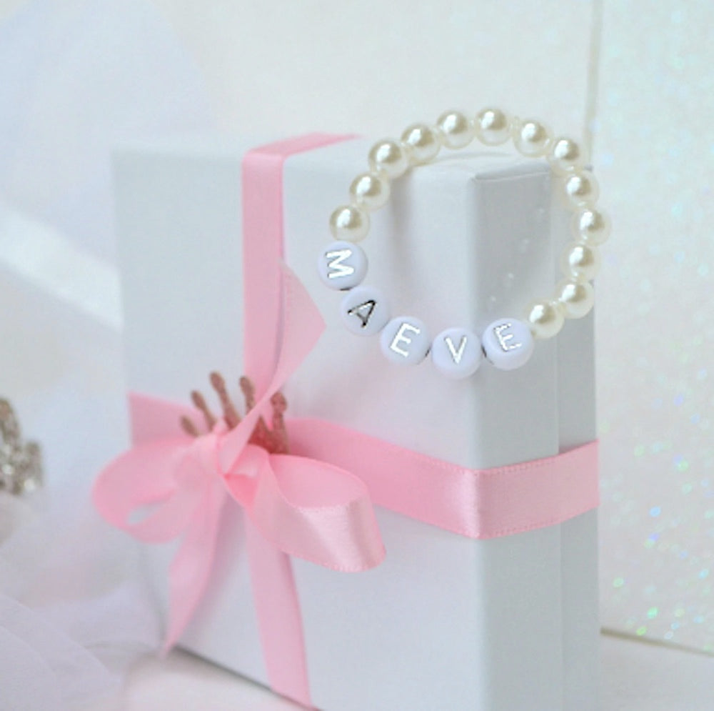 Wondrous Beautiful Pearl Bracelet with Silver Letter Beads