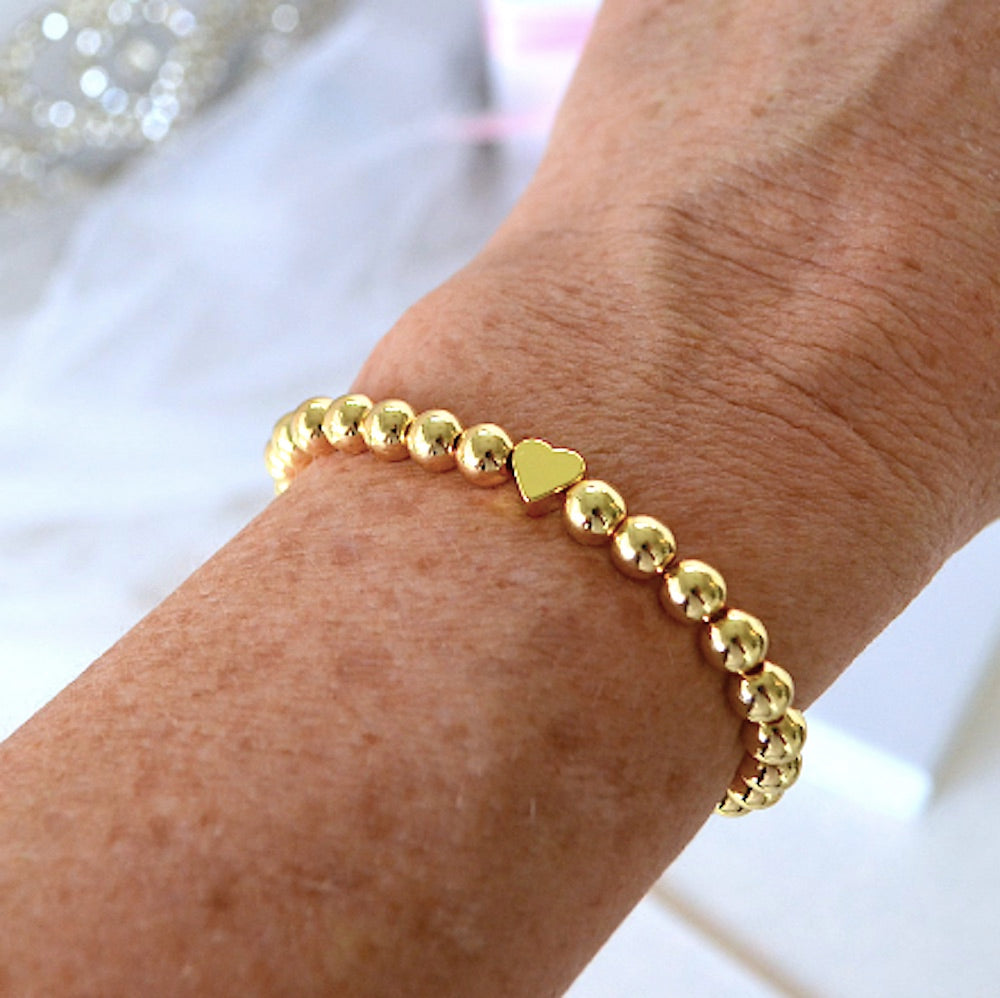 Unforgettable Gold Heart Beaded Bracelet