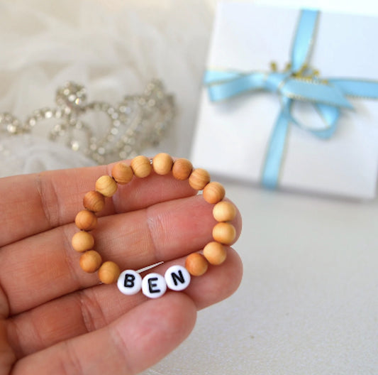 Personalized wooded natural sandalwood name bracelet for baby boys and toddlers, handmade baby shower gift or keepsake jewelry